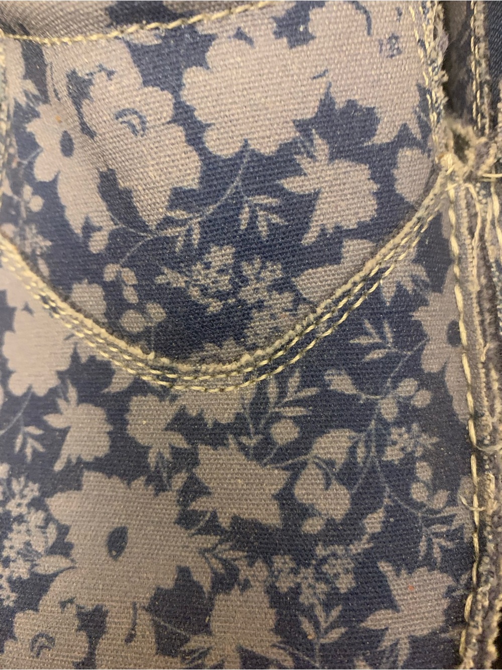 Blue Floral Slip-On Women’s Mules from Spenco Size 8 wide - Picture 6 of 7